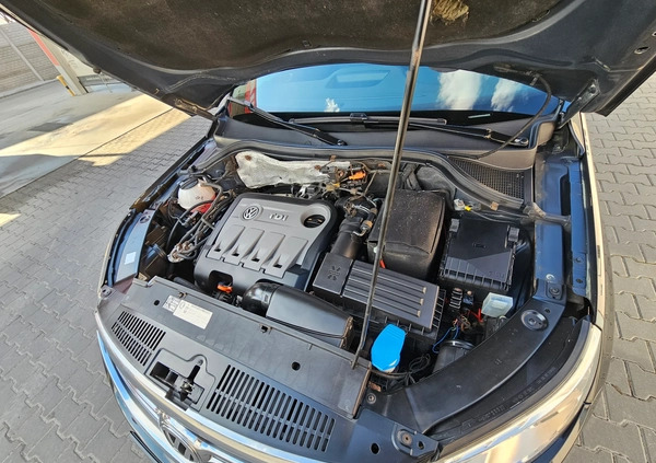 Volkswagen Tiguan cena 39990 przebieg: 198000, rok produkcji 2010 z Ozorków małe 301